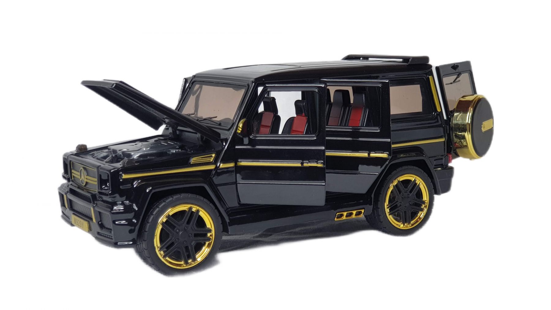 Коллекционная металл. машинка Mercedes-Benz G65 AMG Гелик 1:24 свет/звук M929Y Черный