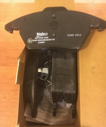 Комплект тормозных колодок Valeo 301635