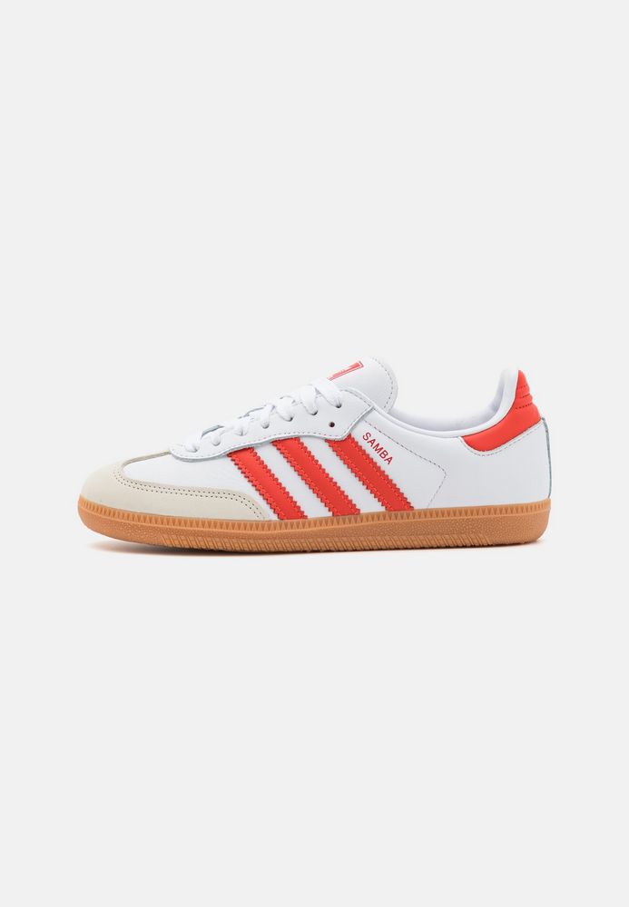 

Кеды женские Adidas Originals AD111A2GD белые 42 2/3 EU, Белый, AD111A2GD