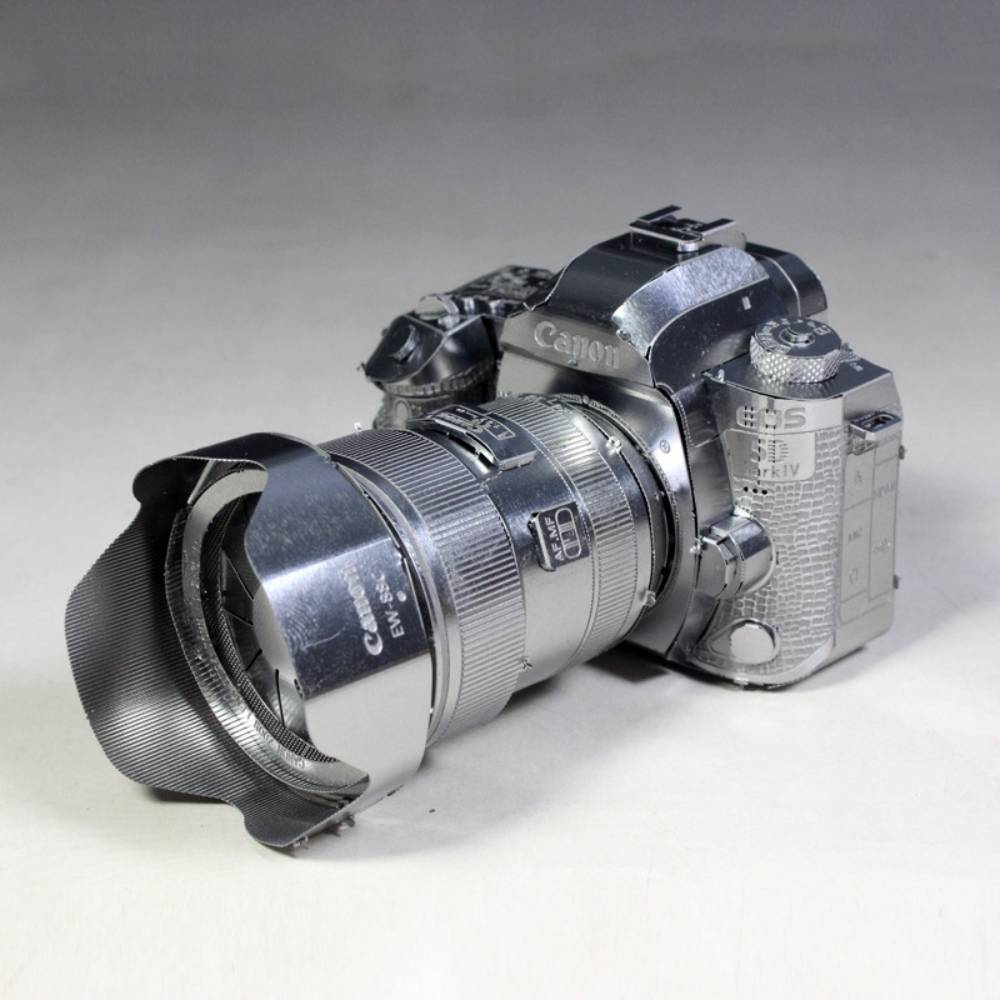 

Cборная модель Metal Model Фотокамера Canon МК1676, MM48