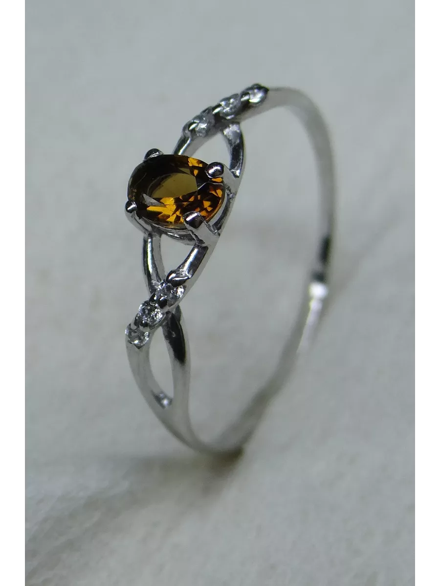 

Кольцо из серебра р. , BSC-Jewerly КСРТ-1.4,3, раухтопаз\фианит, КСРТ-1.4,3