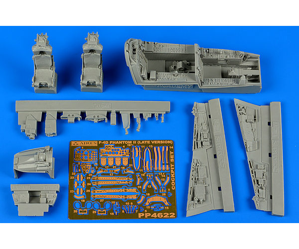 

Набор дополнений Aires 1/48 F-4D Phantom II late v cockpit set 4622
