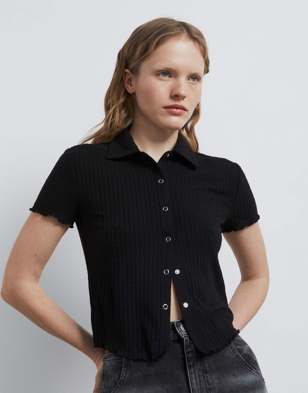 

Футболка женская Gloria Jeans GKT022541 черный L/170, GKT022541