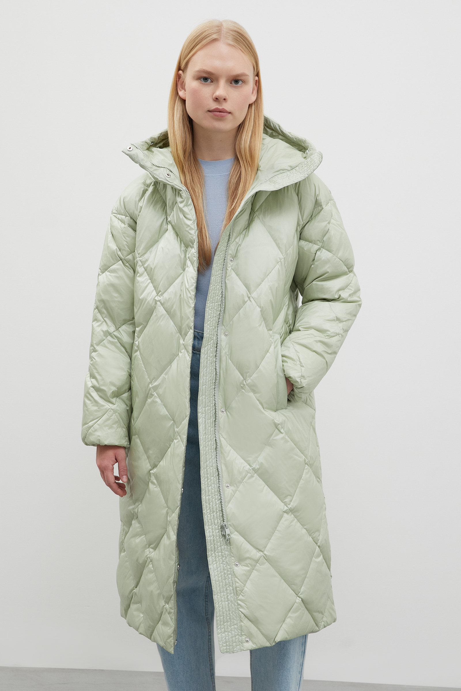 Пуховик-пальто женский Finn Flare FWC11012 зеленый XS