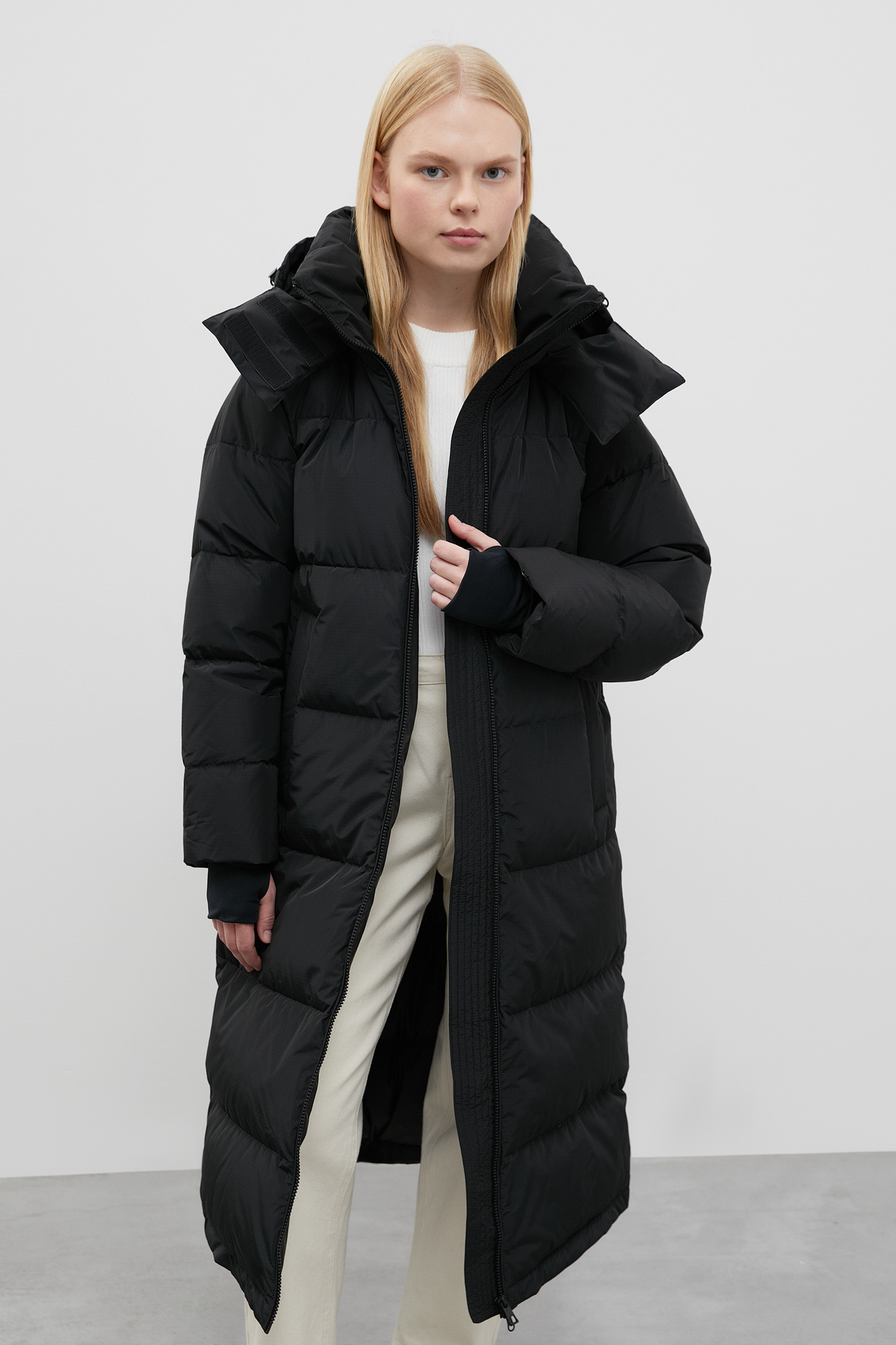 Пуховик-пальто женский Finn Flare FWC110101 черный 2XL