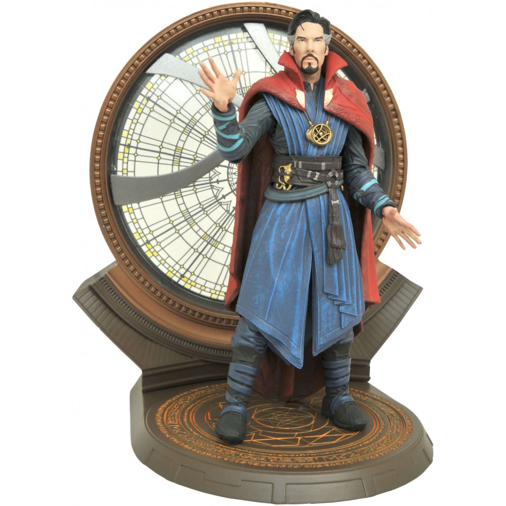 фото Фигурка diamond select toys doctor strange in the multiverse of madness marvel dr. strange