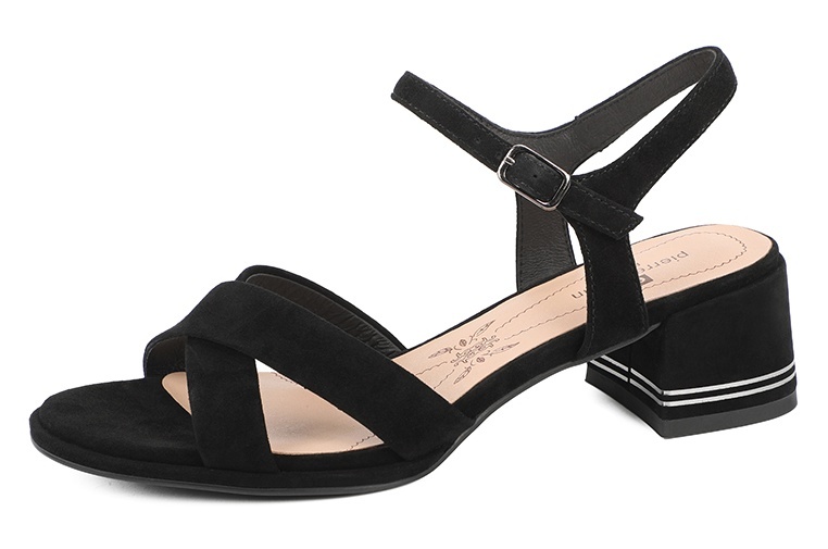 

Босоножки женские Pierre Cardin 226976 черные 40 RU, Черный, 226976