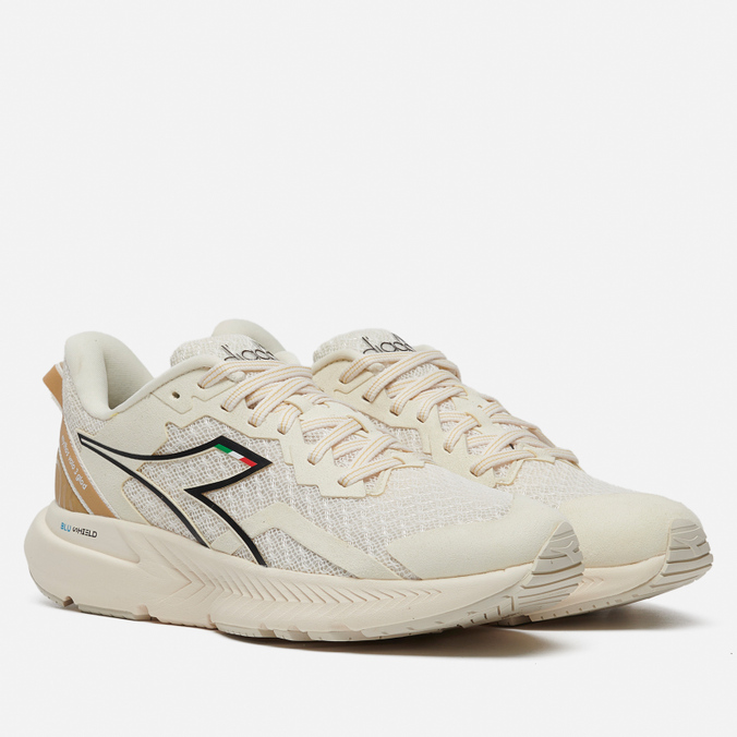 

Женские кроссовки Diadora Mythos Blushield Volo 3 Gold белый, размер 39 EU, Mythos Blushield Volo 3 Gold