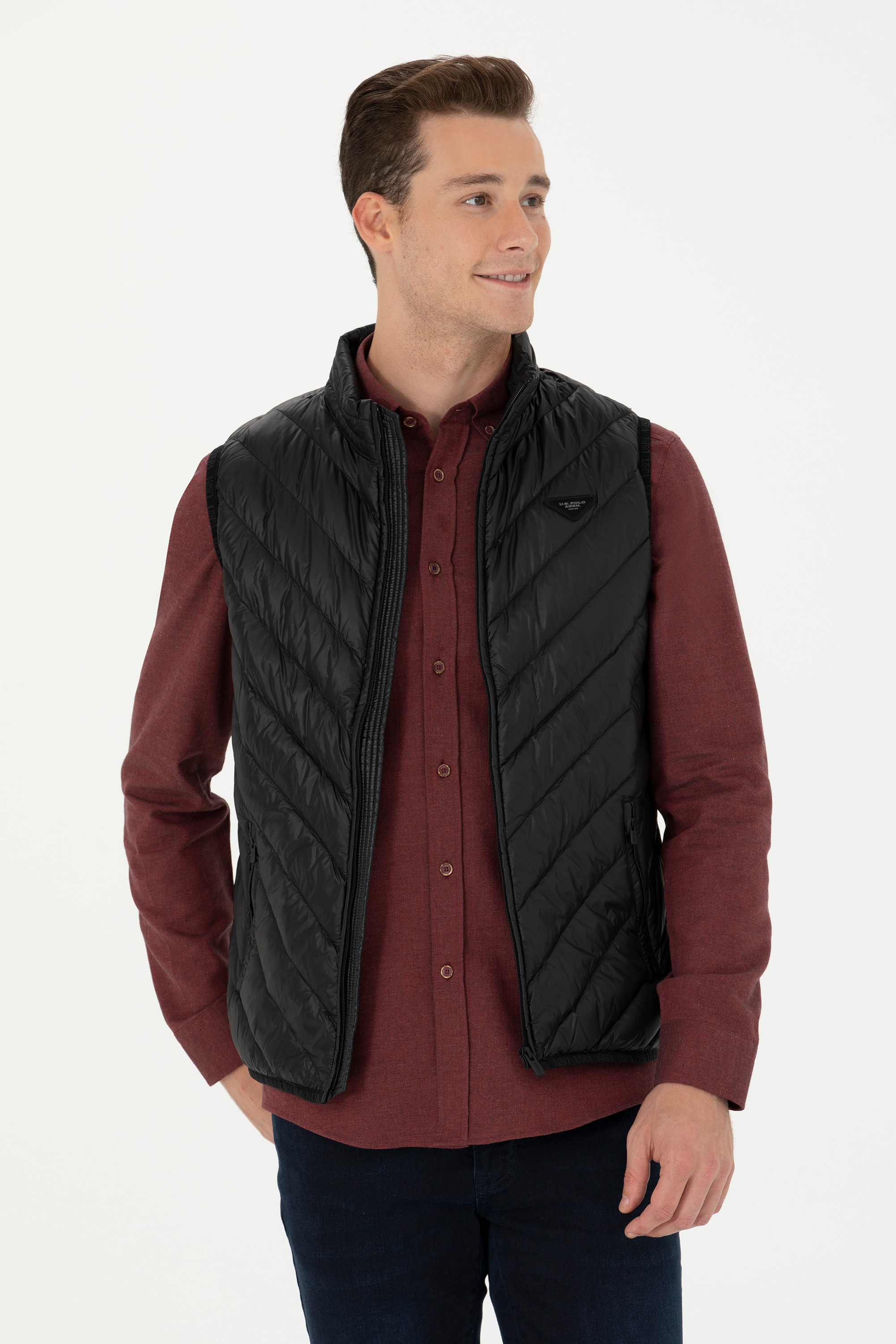 

Утепленный жилет мужской U.S. POLO Assn. G081SZ0100FRANCIS23K черный 48 RU, G081SZ0100FRANCIS23K