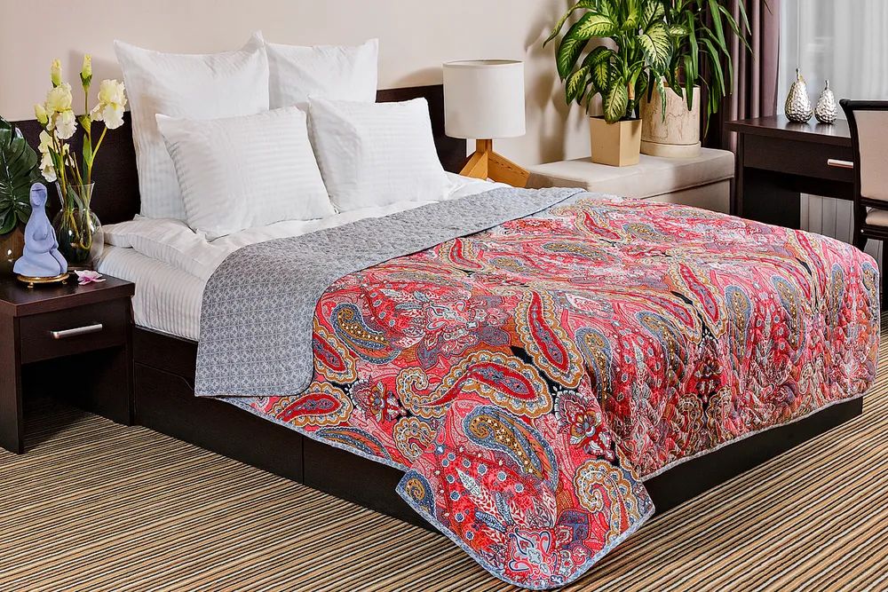 Покрывало Ночь Нежна Кармен фуксия осн. 7105-1 200х215 Бязь .