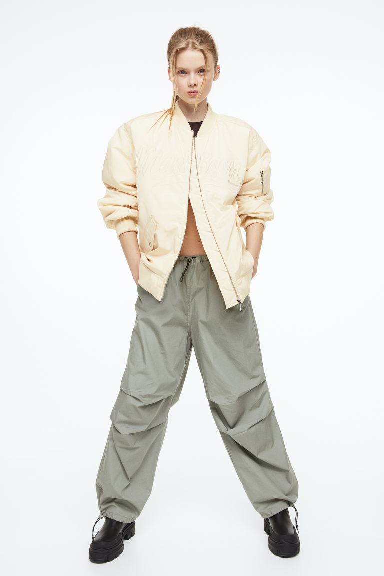

Бомбер женский H&M 1144393001 бежевый XL (доставка из-за рубежа), 1144393001