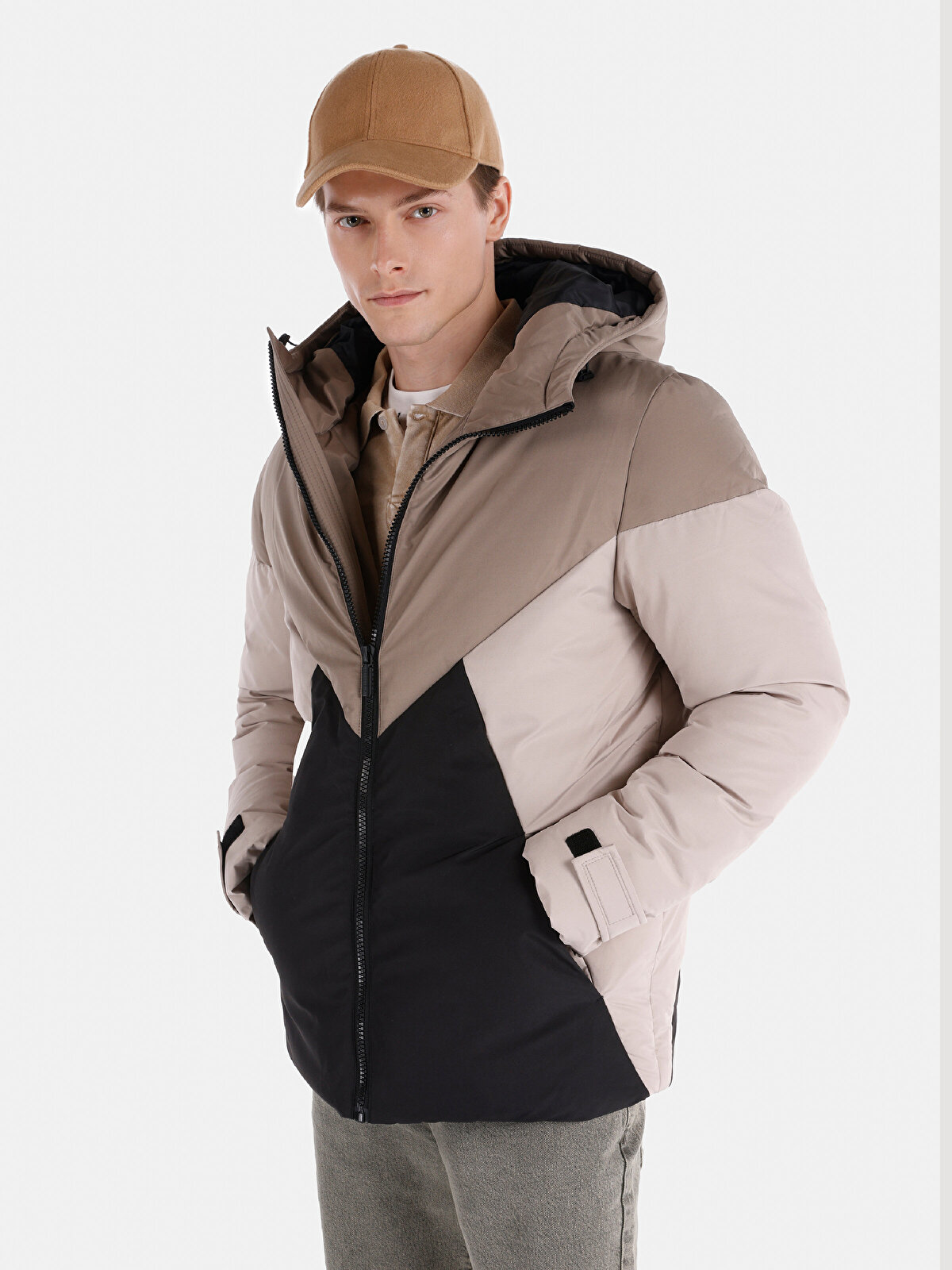 

Куртка мужская Colin's CL1065813 разноцветная 2XL, Разноцветный, CL1065813