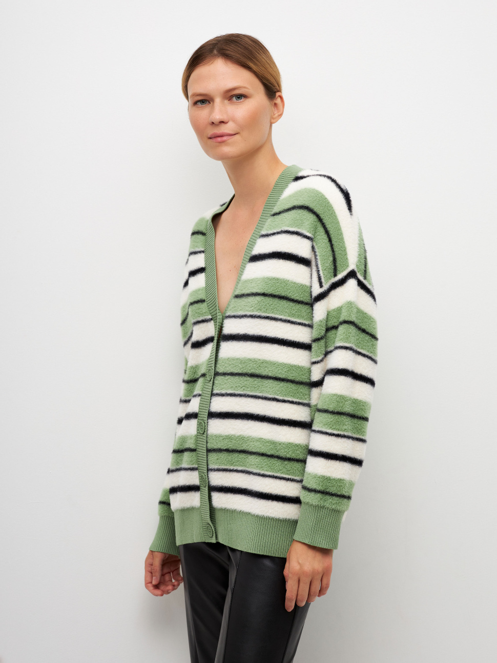

Кардиган женский Sela Moms 2810010640 зеленый XS, 2810010640