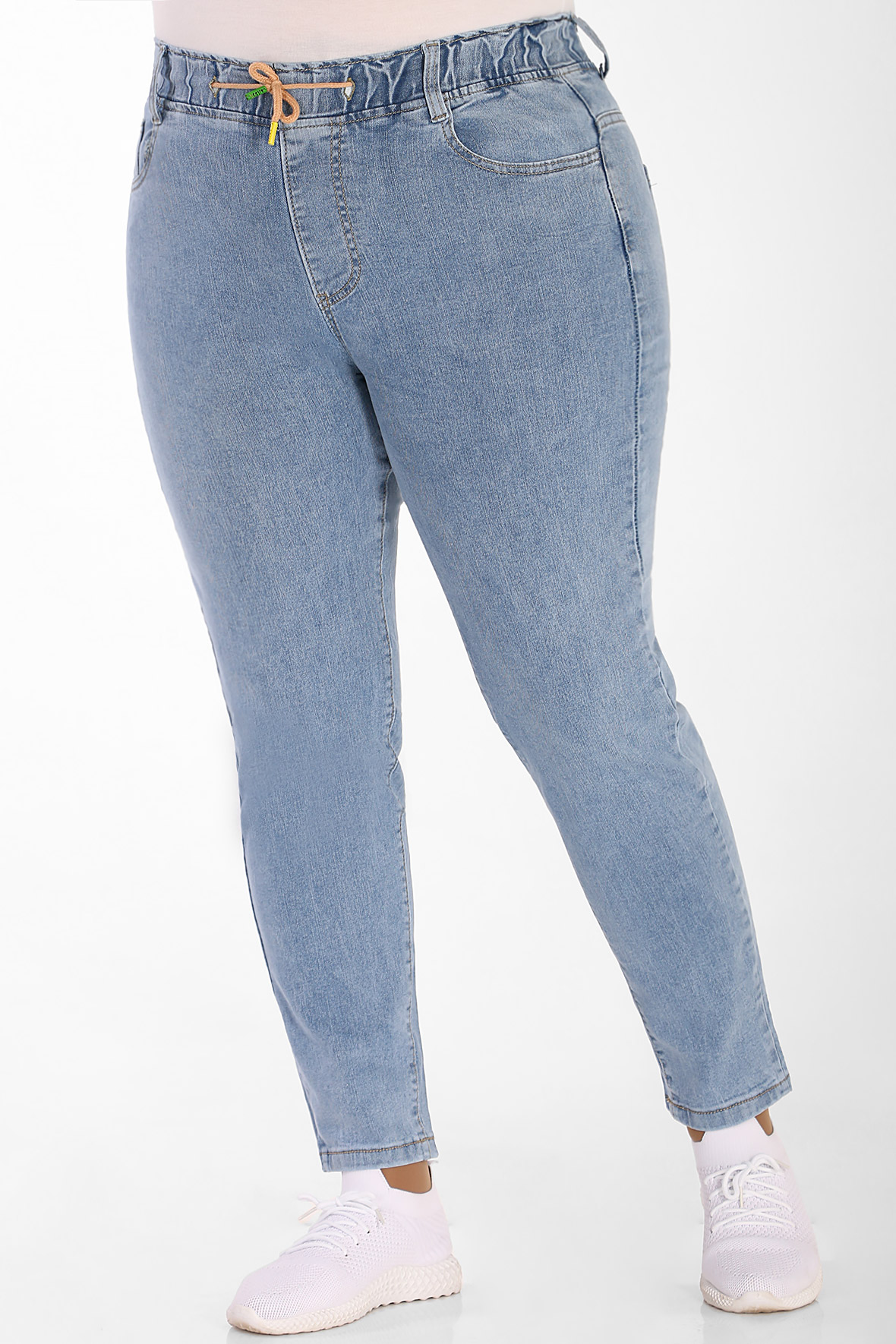 

Джинсы женские AlmondShop 1У-52 2012.1.С1 голубые 62 RU, Голубой, 1У-52 2012.1.С1