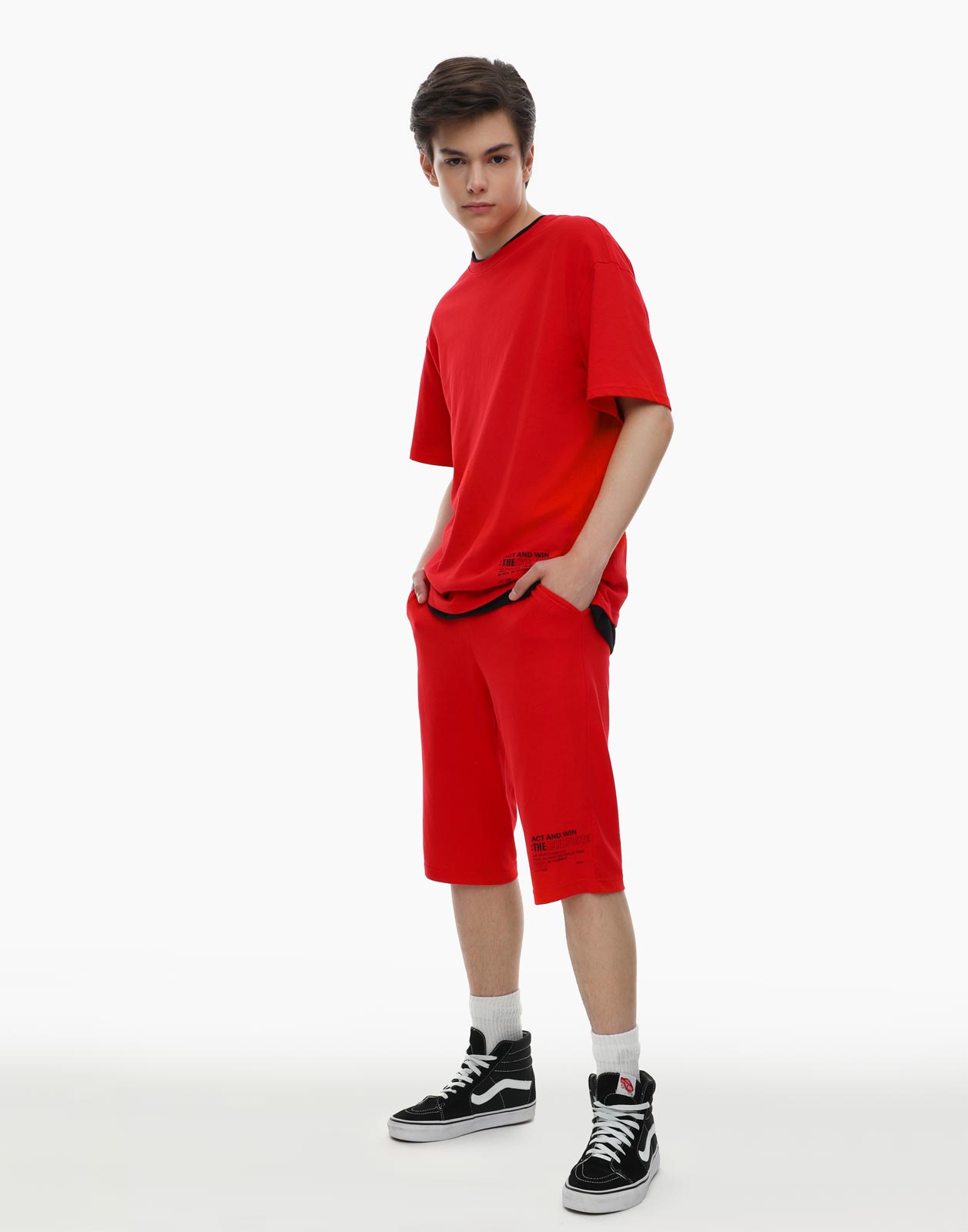 Красные шорты Comfort с принтом для мальчика р.128