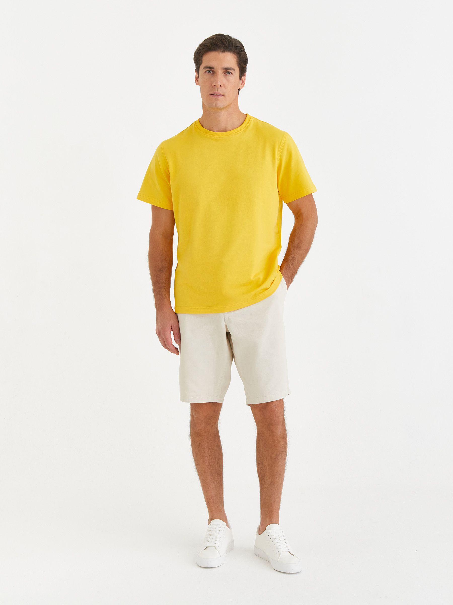 

Футболка мужская SMLXL wear U-база монохром желтая XL, Желтый, U-база монохром