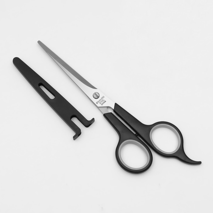 Купить Ножницы парикмахерские с упором, в чехле, лезвие — 7 см, цвет чёрный/серебристый, Queen Fair