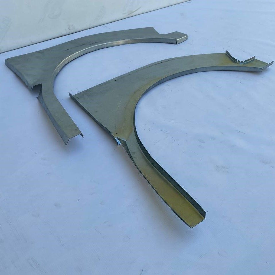 

Передняя левая арка на Toyota Previa I (XR10, XR20) 1990-2000, Тойота Превия1/Эстима1