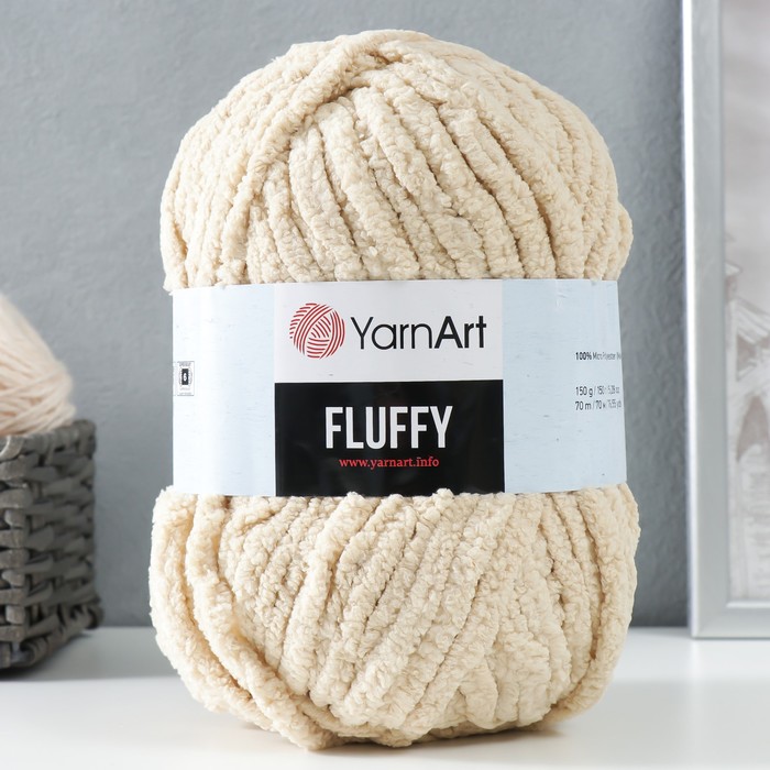 

Пряжа Fluffy 100% микрополиэстер 70м/150гр (721 св.бежевый)