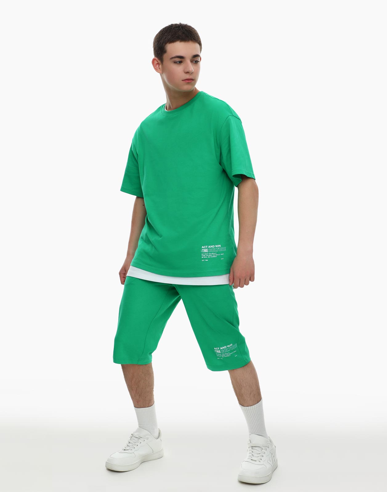 Зелёные шорты Comfort с принтом для мальчика р.128