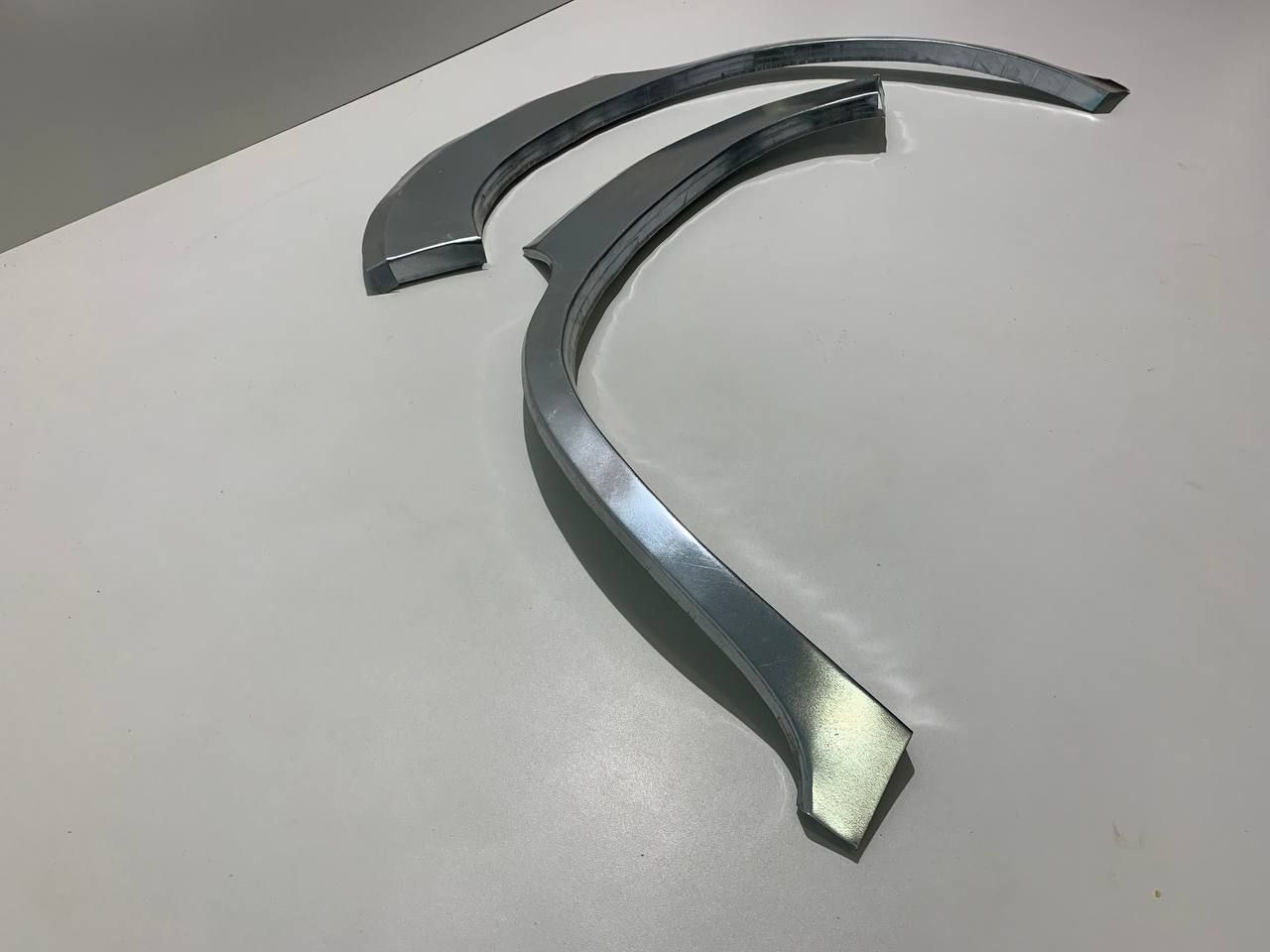 

Комплект задних арок на Toyota RAV4 I (XA 30) , для автомобиля Тойота РАВ 4 (ХА 30 )