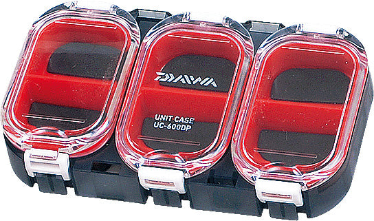Коробка для приманки Daiwa UC-600DP, 6 отсеков, стандарт, красная