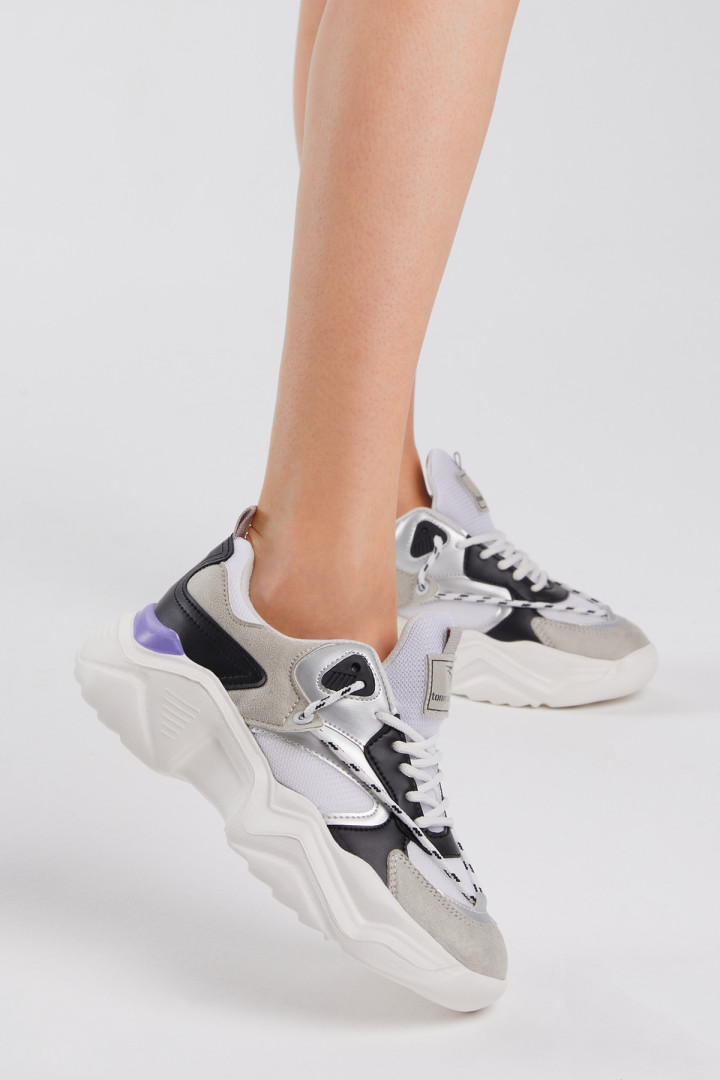 

Кроссовки женские Tonny Black TBA1620-1_102 белые 41 EU (доставка из-за рубежа), TBA1620-1_102