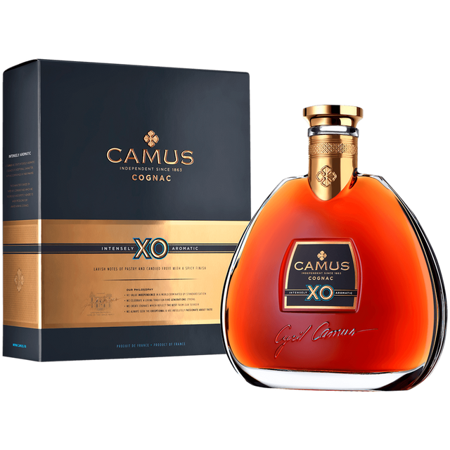 Коньяк cognac купить. Camus коньяк intensely aromatic XO. Коньяк Camus XO Elegance Cognac. Камю Хо Когнак. Камю Хо Элеганс.