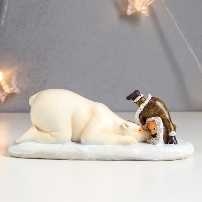 

Сувенир полистоун "Белый медведь и малыш - игры Севера" 6х7х17,5 см, Бежевый;коричневый