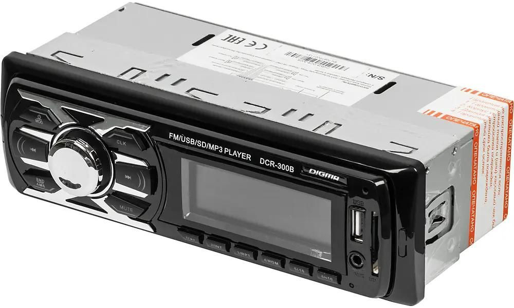 

Автомагнитола Digma DCR-300B