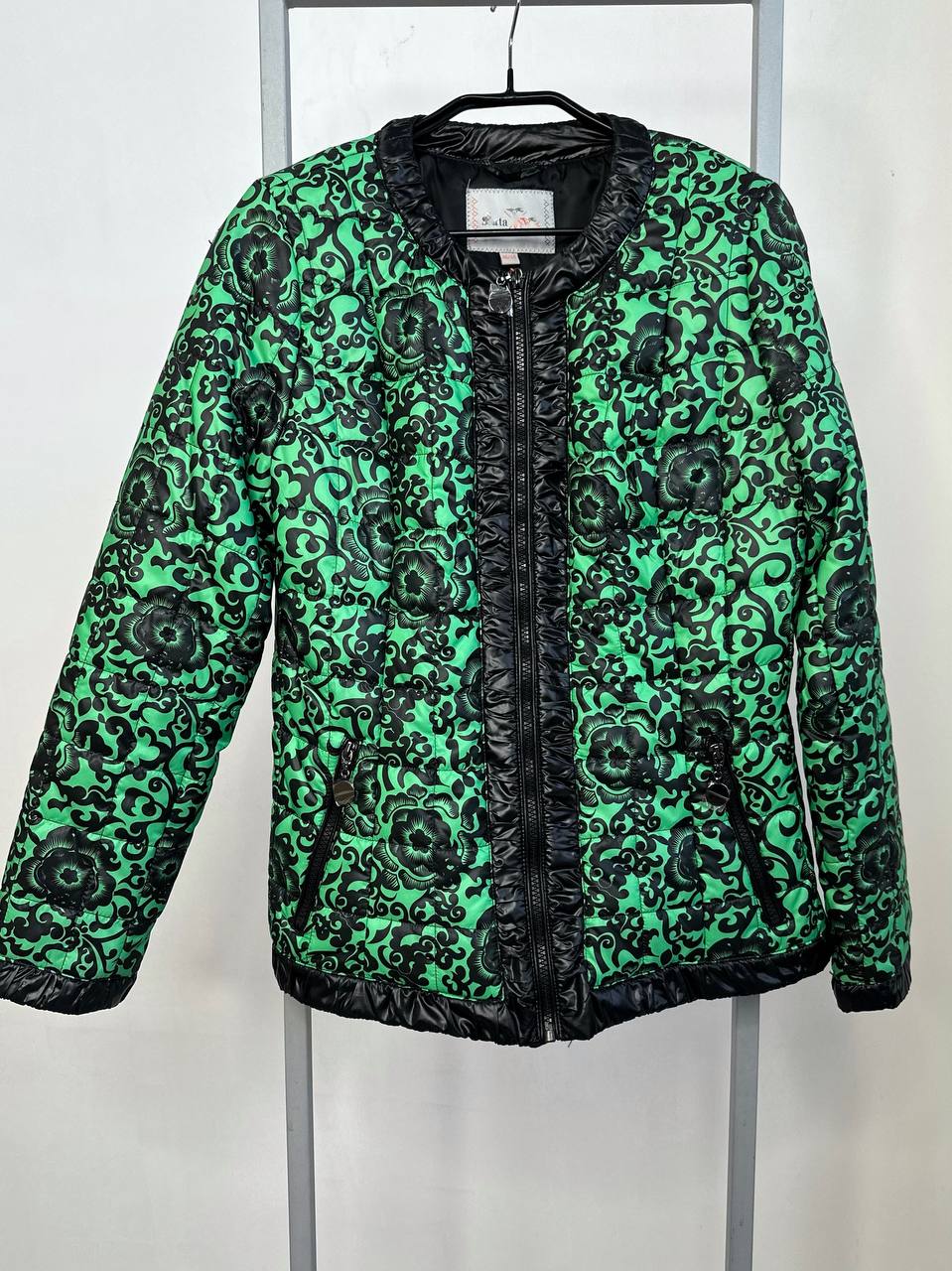 Куртка женская Sin 50231508 зеленая 50-52 RU