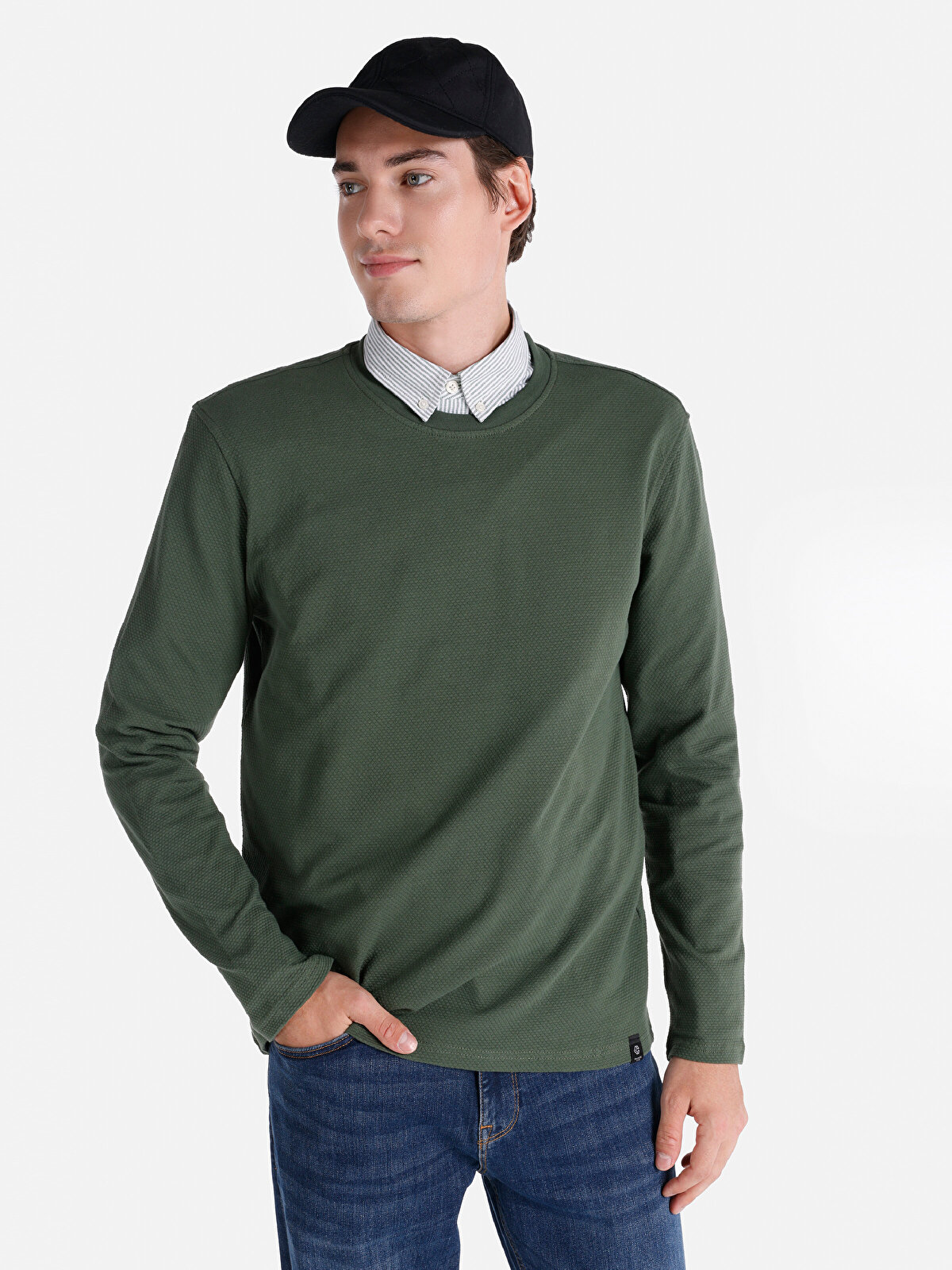 

Лонгслив мужской COLIN'S CL1064899 хаки L, CL1064899