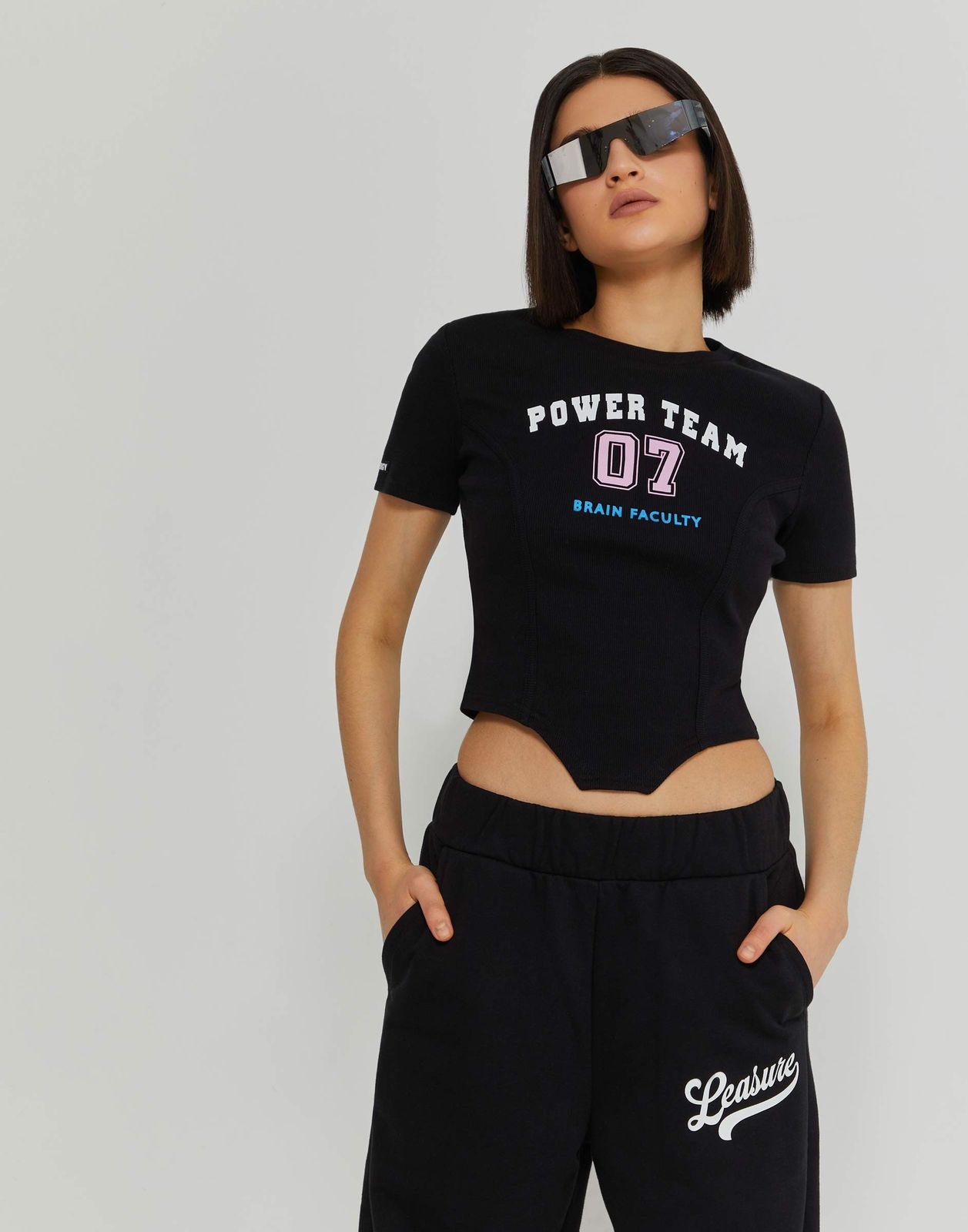 

Футболка для девочки Gloria Jeans GKT022579 черный 12-14л/164, GKT022579