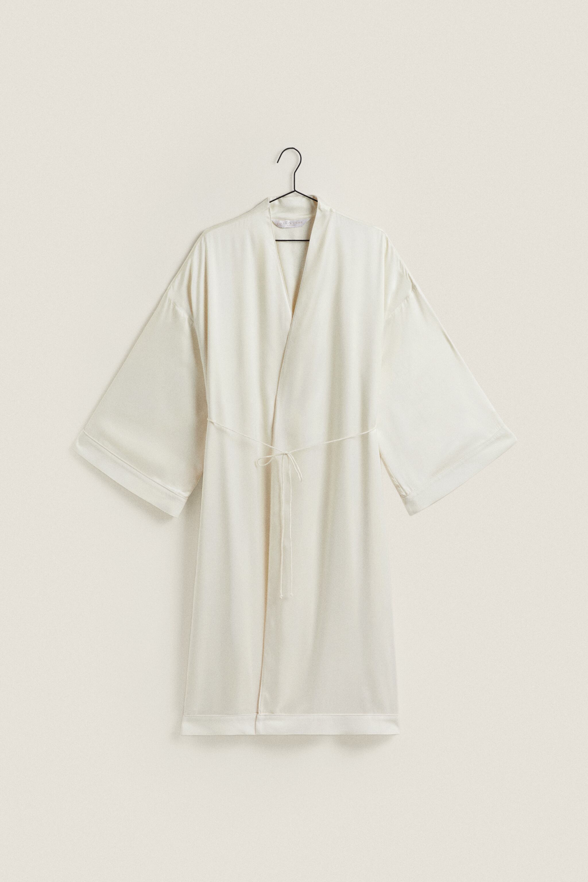 

Халат мужской Zara Home 48545014 белый S/M (доставка из-за рубежа), 48545014