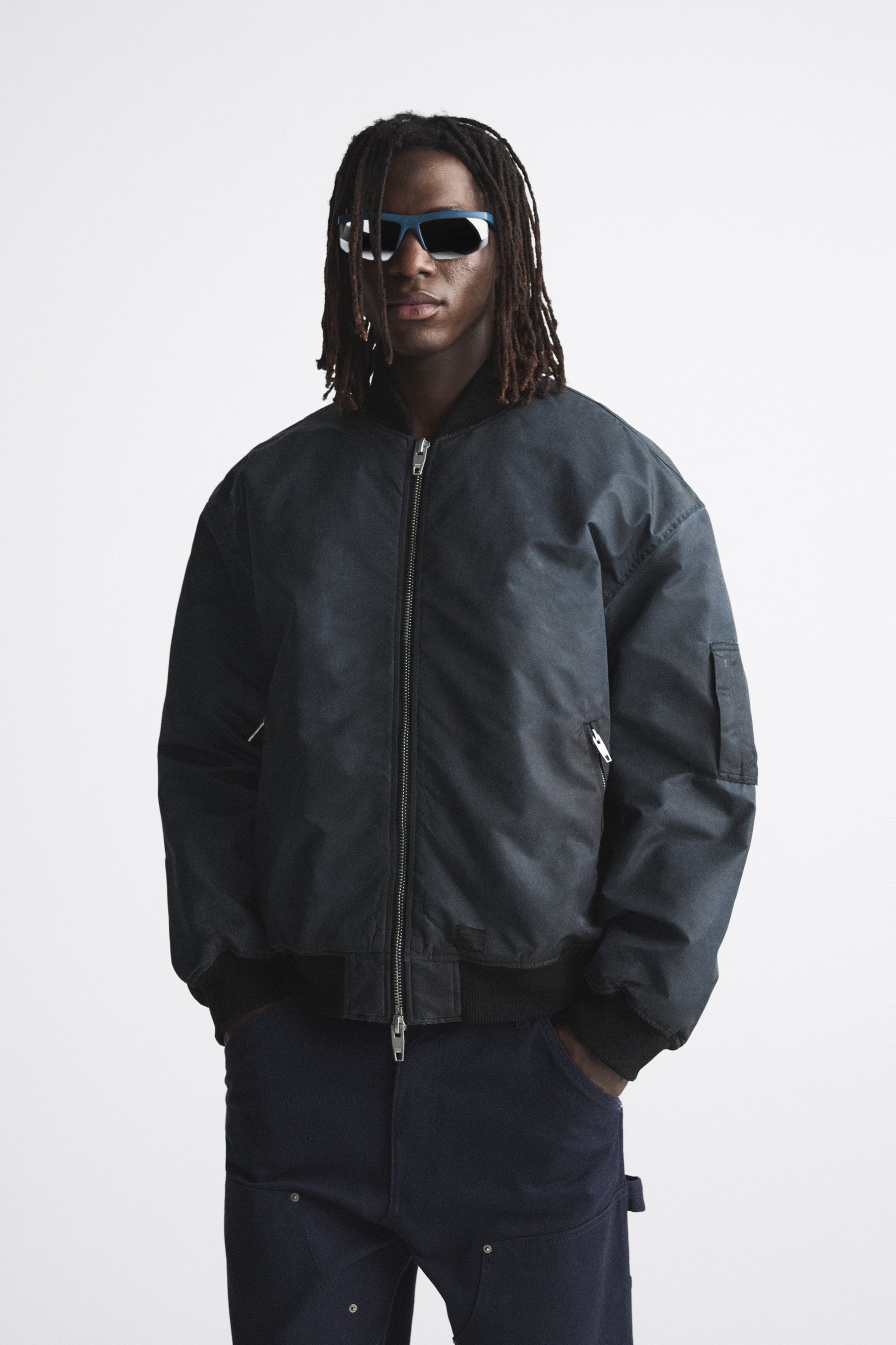 

Бомбер мужской ZARA 04688302 синий L (доставка из-за рубежа), 04688302