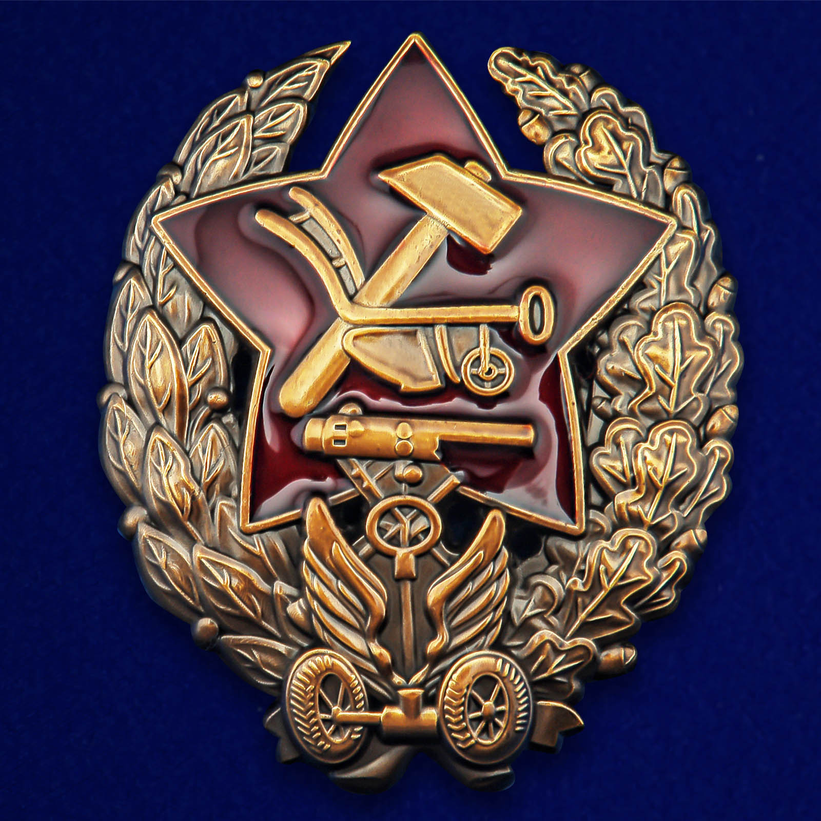 

Сувенирный знак Kamukamu Командира-бронеавтомобилиста, 746073