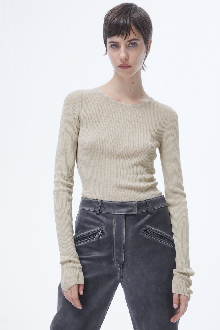 

Джемпер женский H&M 1139988002 бежевый S (доставка из-за рубежа), 1139988002