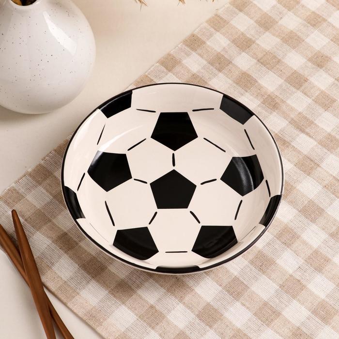 фото Тарелка "футбол", глубокая, бело-черная, керамика, 17 см, 0.45 л керамика ручной работы