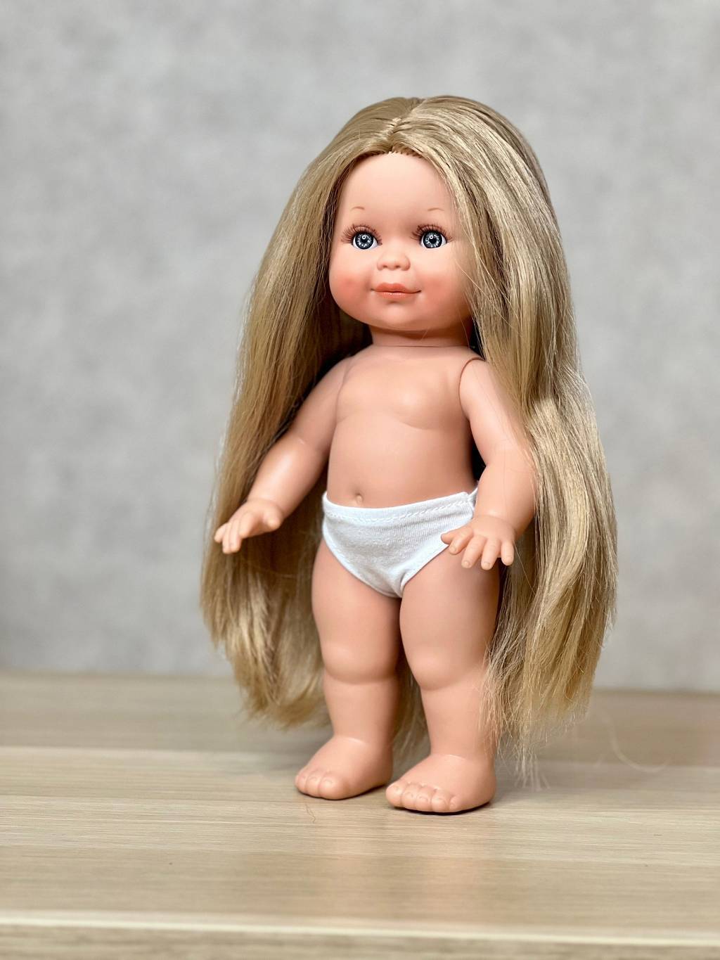 

Кукла LAMAGIK виниловая 30см Betty без одежды 31216W3