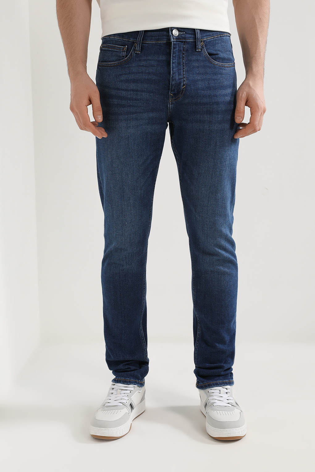 

Джинсы мужские Esprit Casual 024EE2B332 синие 33/34, Синий, 024EE2B332