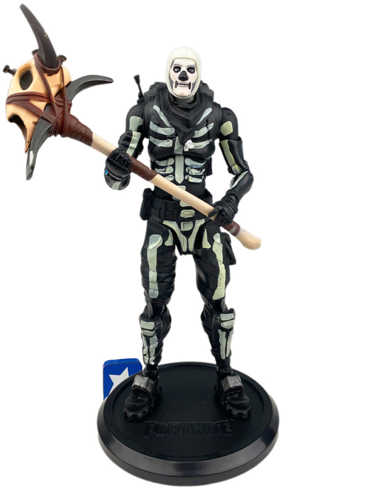 Фигурка StarFriend Фортнайт Скелет Fortnite Skull Trooper подвижная аксессуары 17 см 2460₽