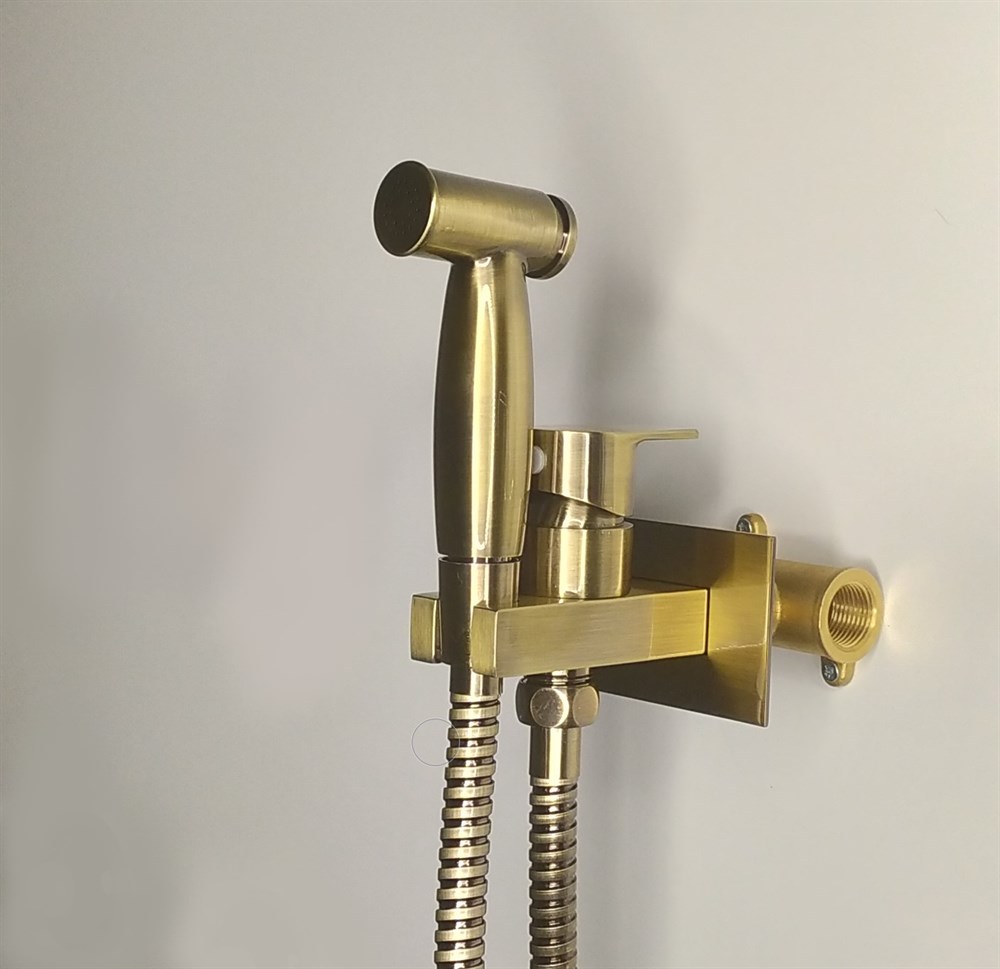 Гигиенический душ встраиваемый Bennberg 18K0170BR бронза
