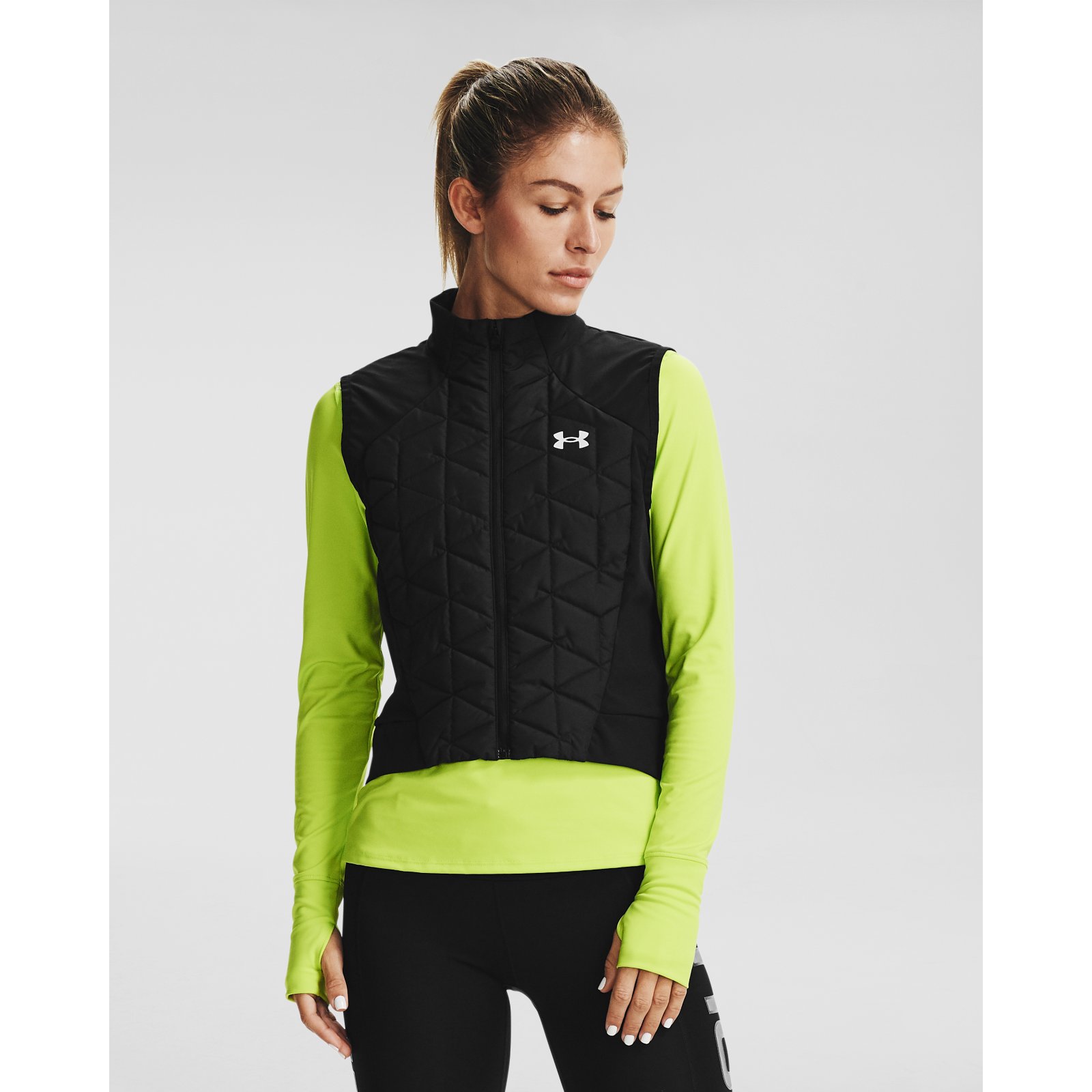 

Утепленный жилет женский Under Armour CG Reactor Run Vest черный 42-44, CG Reactor Run Vest