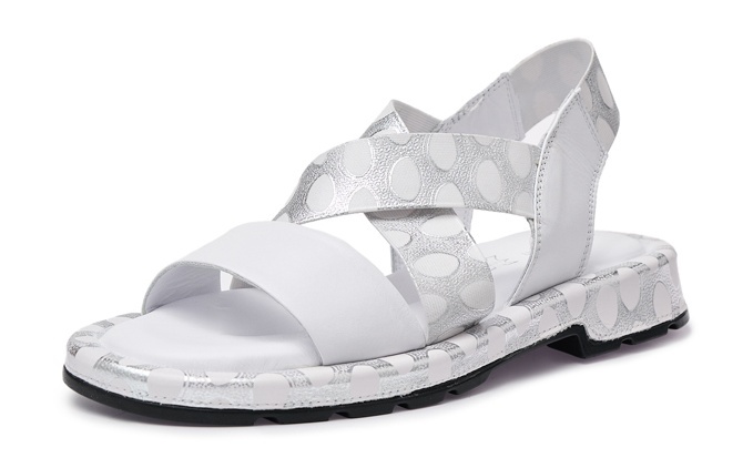 

Сандалии женские Pierre Cardin 227479 белые 40 RU, Белый, 227479