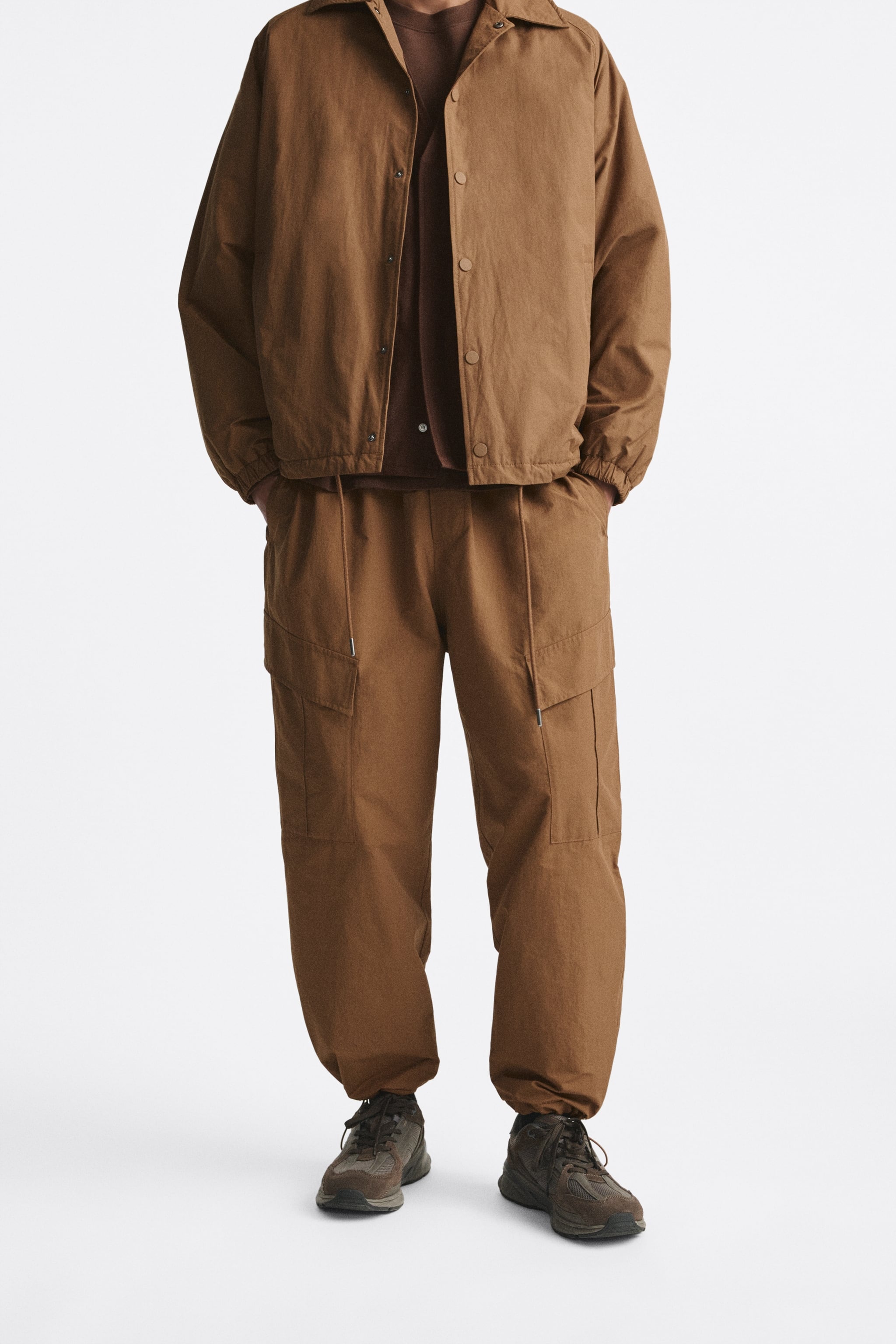 

Брюки мужские ZARA 05320408 коричневые M (доставка из-за рубежа), Коричневый, 05320408