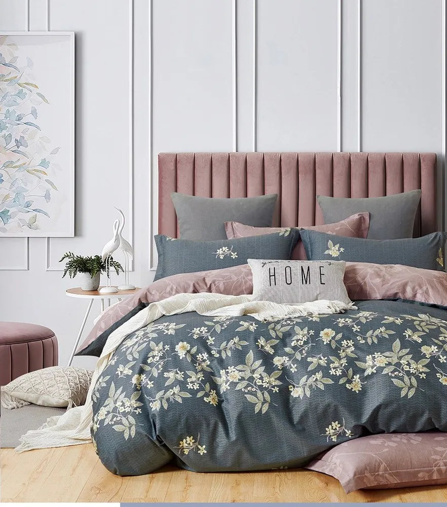 

Комплект постельного белья Guten Morgen Sweet home grey 200Tc евро сатин 70 х 70 см серый
