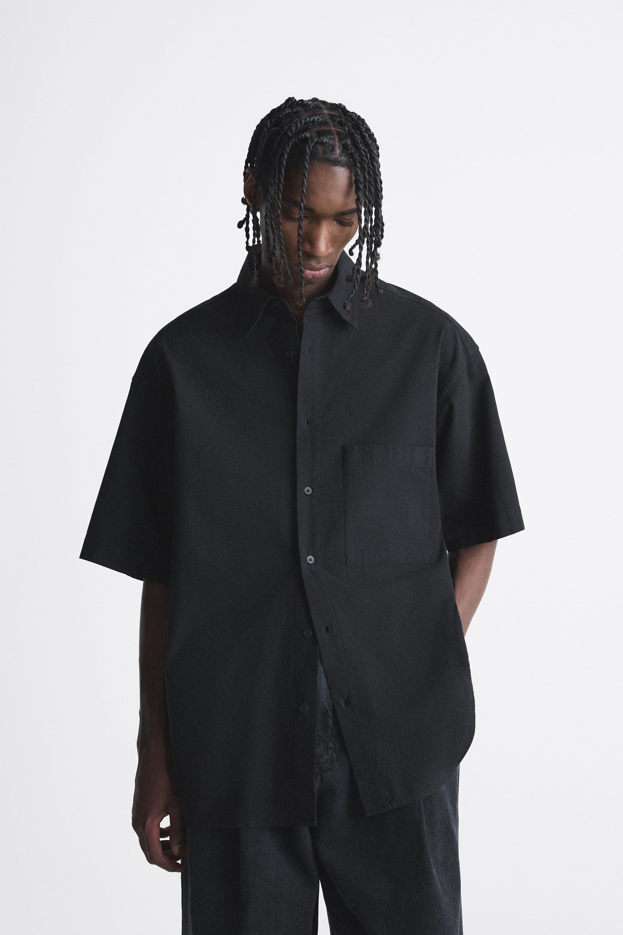 

Рубашка мужская ZARA 02599400 черная M (доставка из-за рубежа), Черный, 02599400