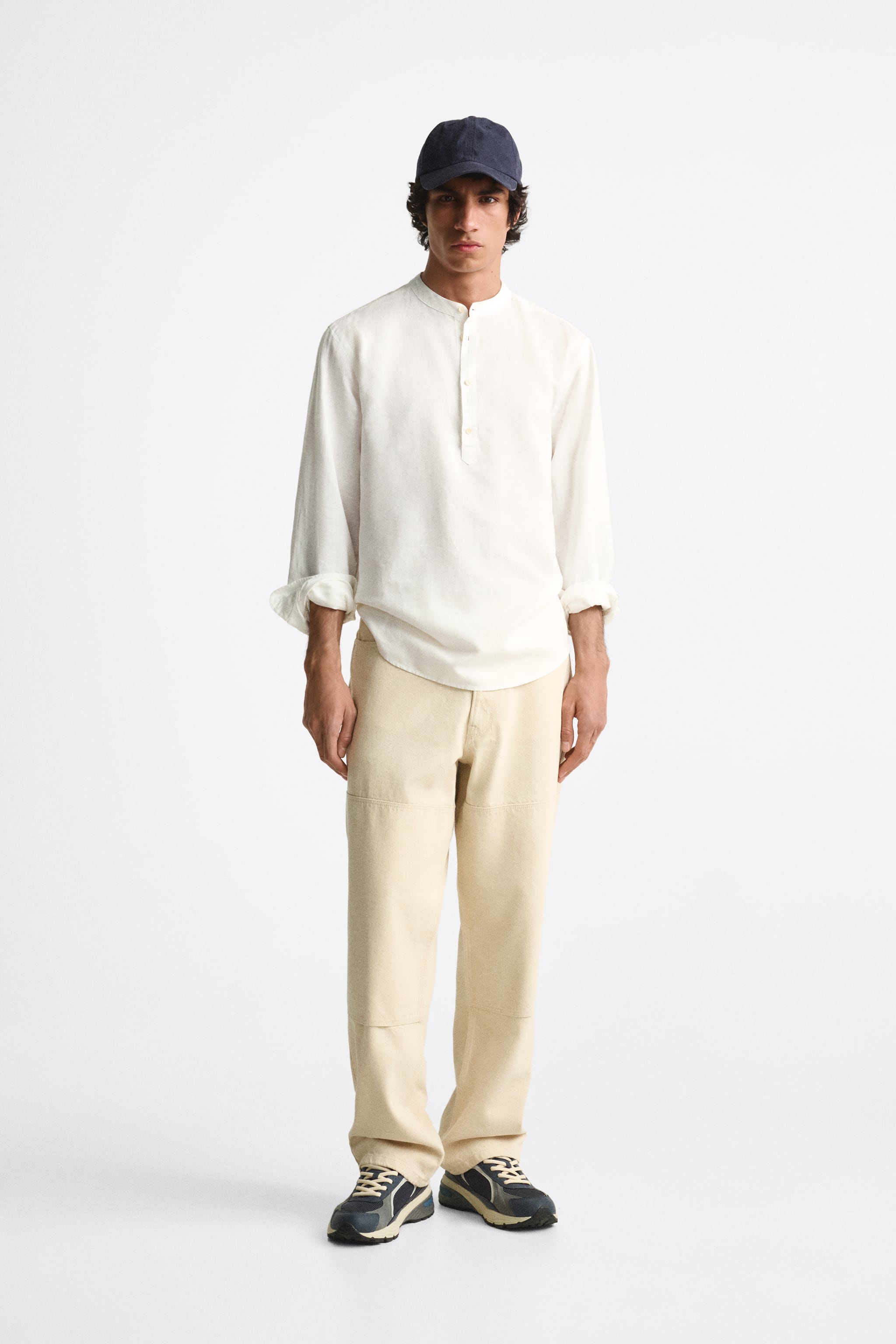 

Рубашка мужская ZARA 08211309 белая M (доставка из-за рубежа), Белый, 08211309