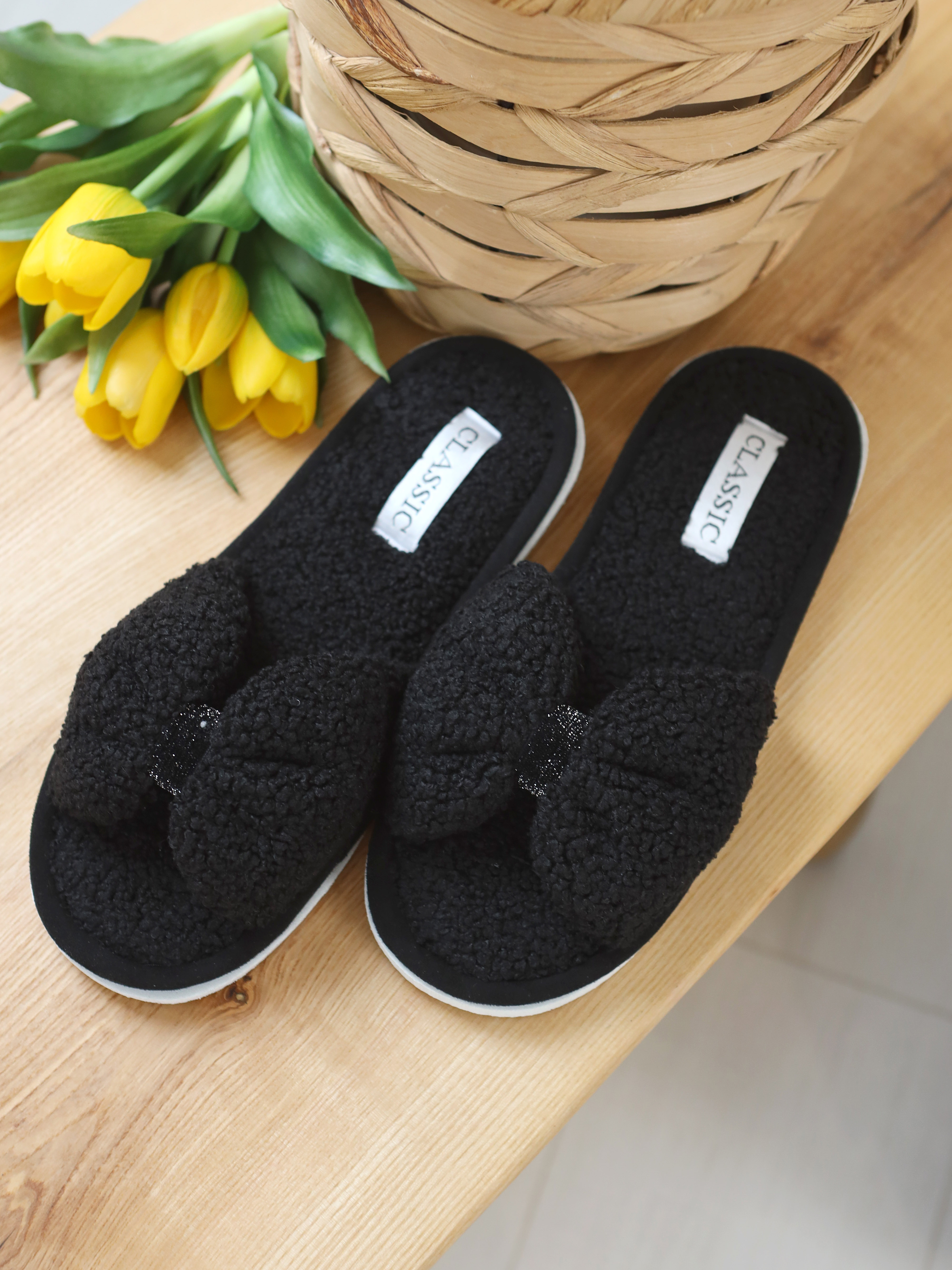 Тапочки женские ALBERY АС-1900 черные 40-41 RU 616₽