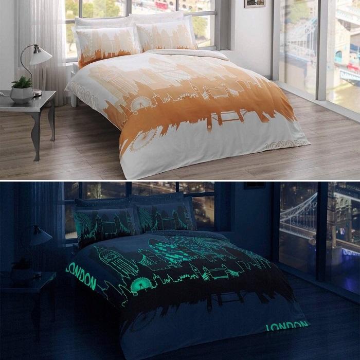 

Постельное белье светящееся из люксового сатина Tac Glow London золотистое евро